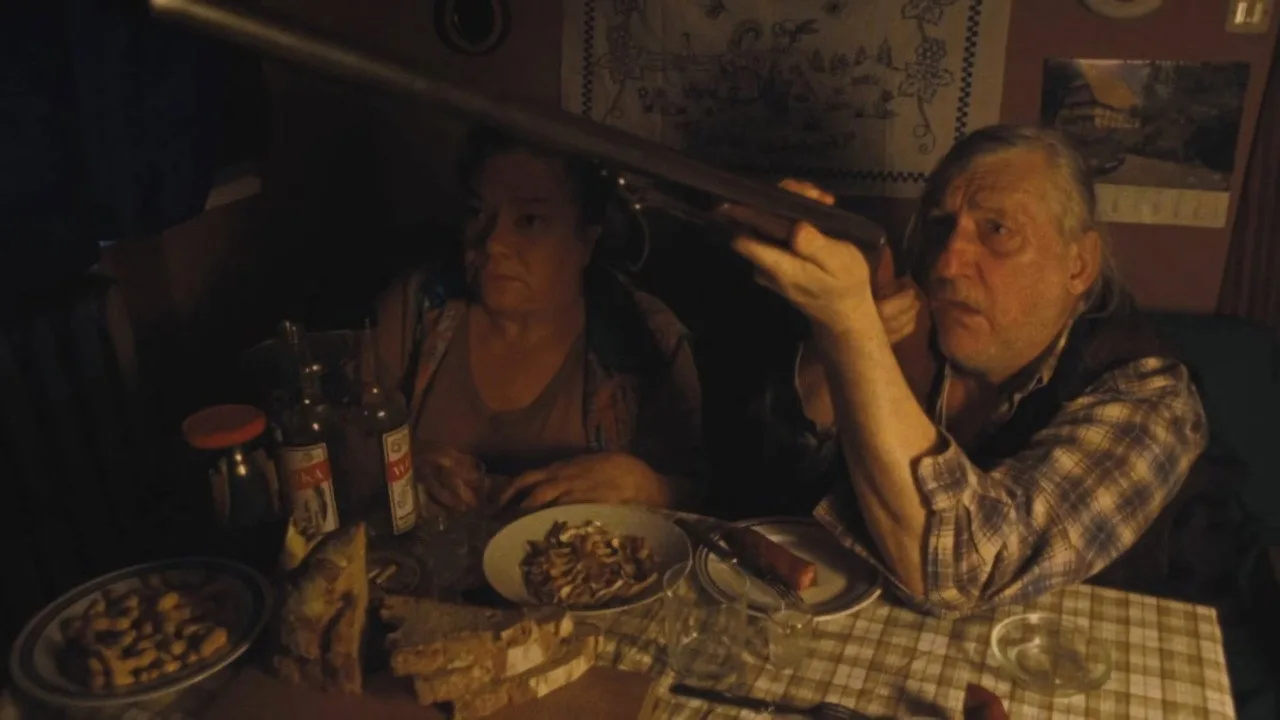 Cena de The Devil