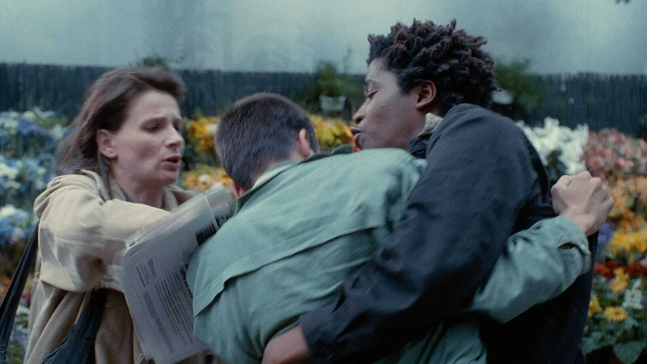 Scene from Code Unknown