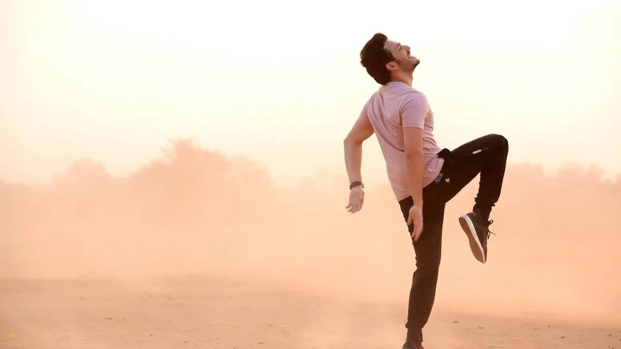 Scene from Hello!