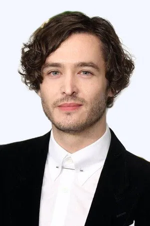 Photo of Alexander Vlahos