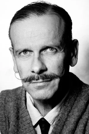 Photo of Eric MacLennan