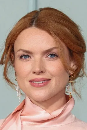Photo of Erin Richards