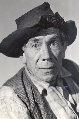 Photo of Ernie Adams