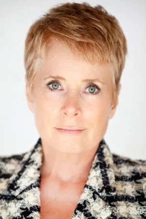 Photo of Linda E. Smith