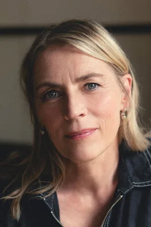 Photo of Saskia Reeves