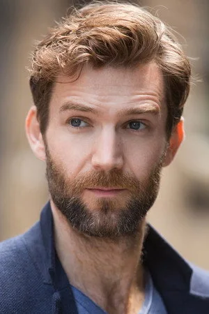 Photo of Simon Harrison