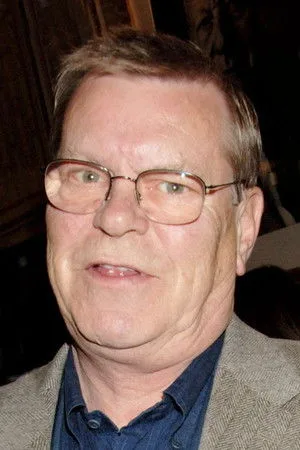 Photo of Warren Clarke